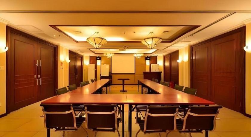 Hanting Hotel Shanghai Caohejing Yishan Road Bagian luar foto