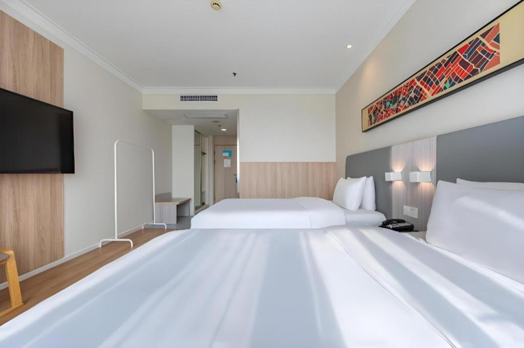 Hanting Hotel Shanghai Caohejing Yishan Road Bagian luar foto