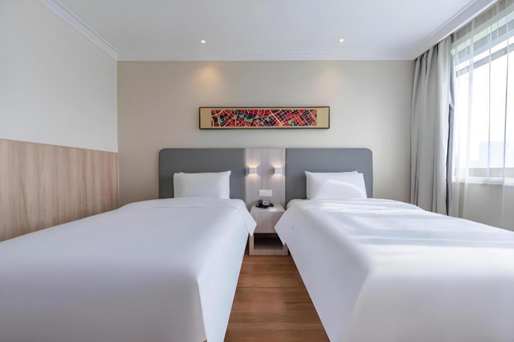Hanting Hotel Shanghai Caohejing Yishan Road Bagian luar foto